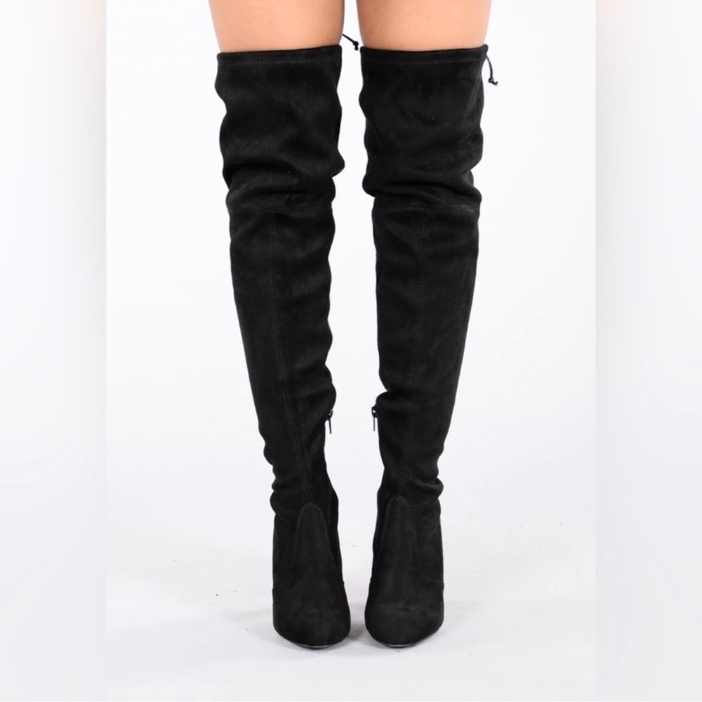 Ollie black suede knee high boots size 7